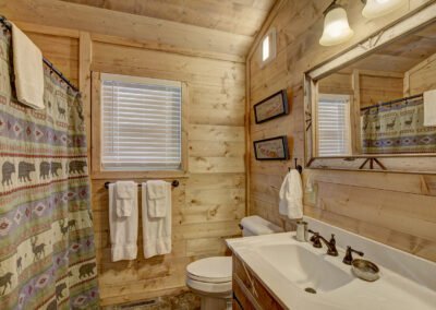 Musky Cabin Bathroom