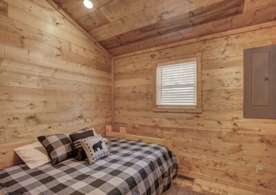 Musky Cabin Bedroom 3
