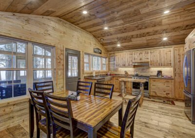 Walleye Cabin Dining Area