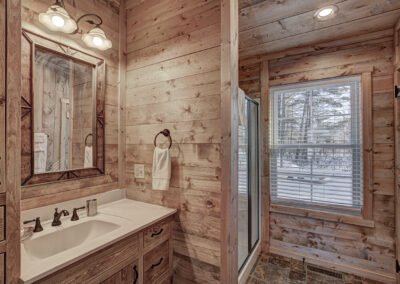 Walleye Cabin Master Bathroom
